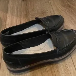 Clarks Memory Foam Loafer EUC